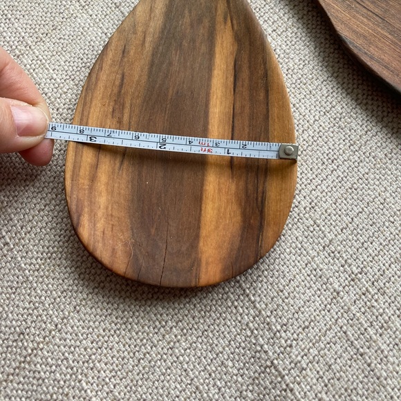 Salad servers, wooden, elephant and giraffe, hand carved, handmade, African - Picture 5 of 7